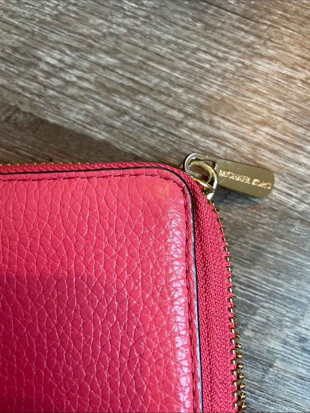 Michael Kors Fulton Zip Large Wristlet Red